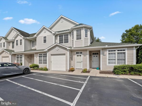 19967 Sandy Bottom Cir UNIT 106