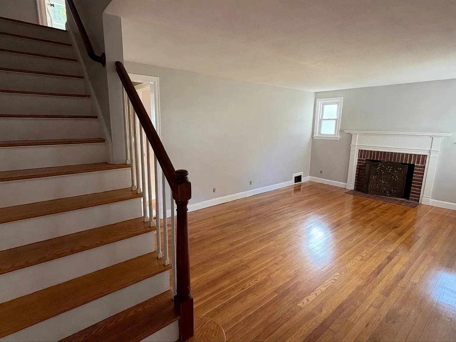 3 bed, 1240 sqft, $2,950 — Photo 3