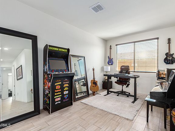 4th image of 16791 W PASEO Way