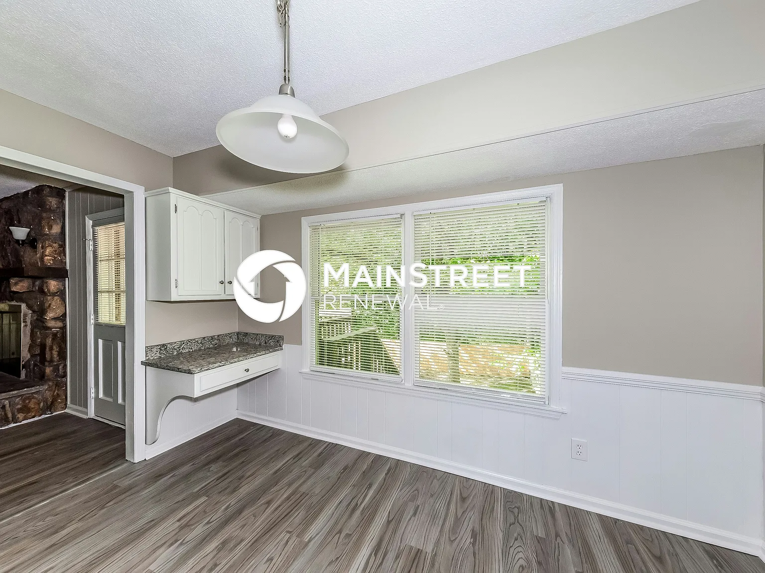 2144 Etowah St — Photo 4