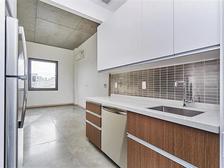 577 W 161st St #6BB — Photo 7