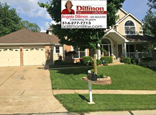 736 Carman Oaks Ct, Ballwin, MO