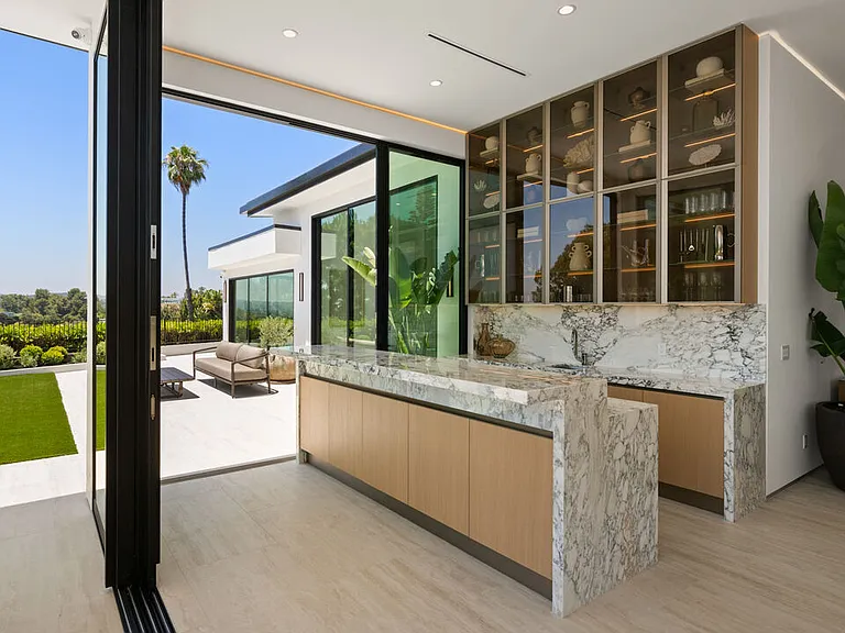 365 Trousdale Pl — Photo 29