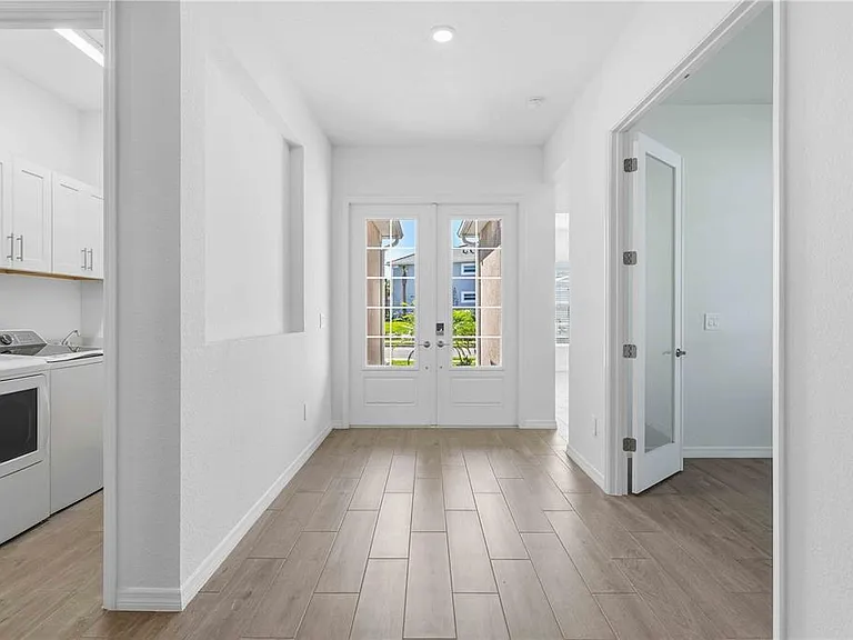 5420 Lightning Whelk Ln — Photo 4