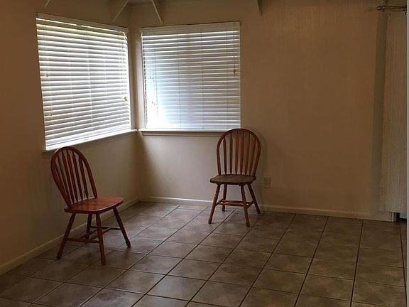 5th image of 421 W San Antonio St #1-J
