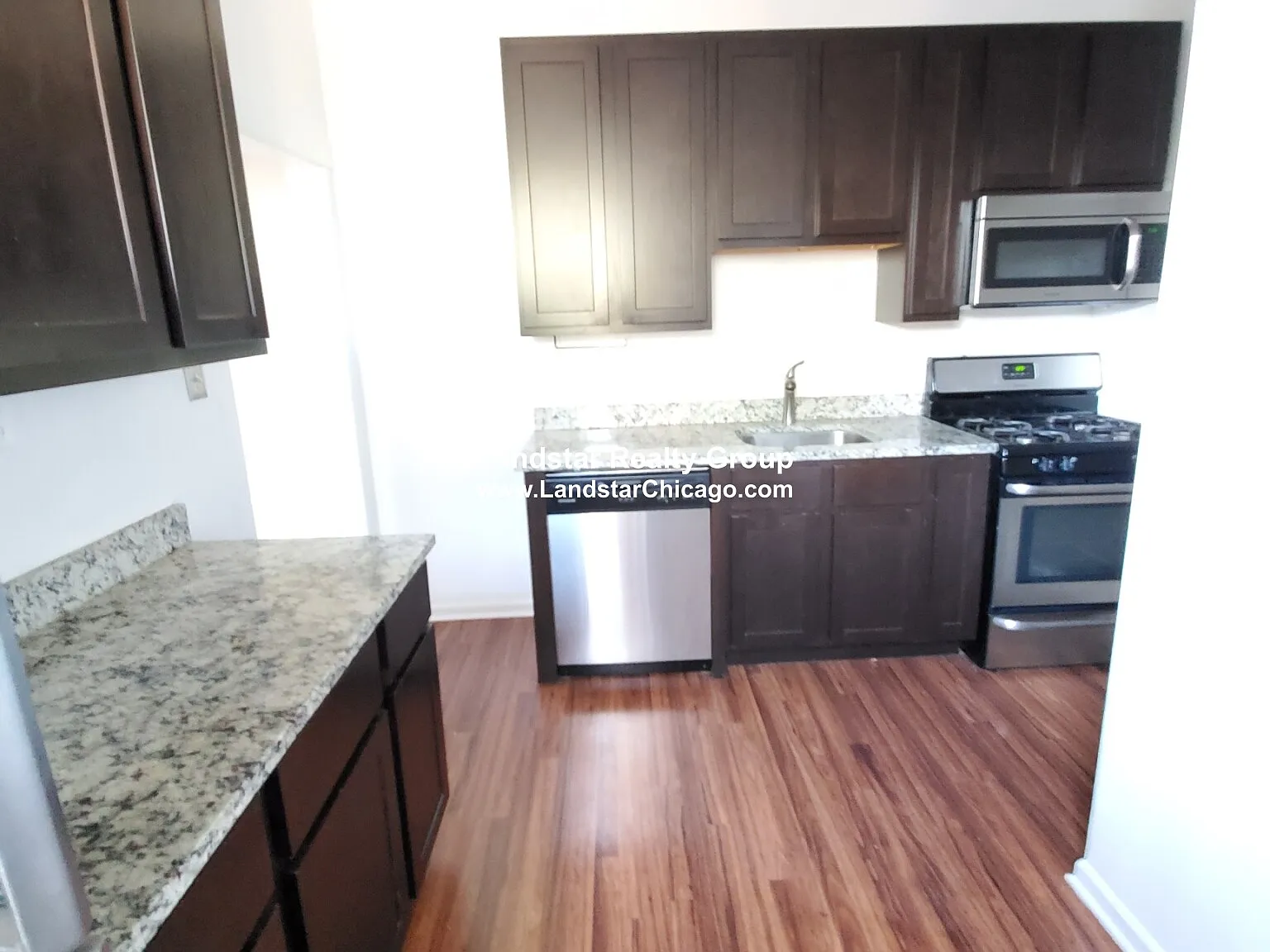 2 bed, 1.0 bath, $1,895 — Photo 2