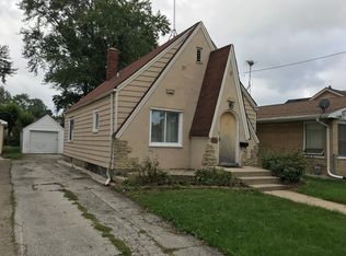 1111 Grove St, Aurora, IL 60505