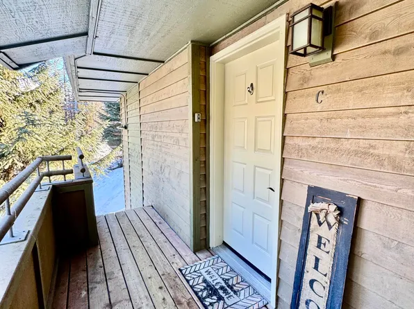 170 Powder Dr #5C, Girdwood, AK 99587