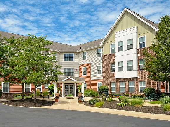 2nd image of 18221 Euclid Ave #205