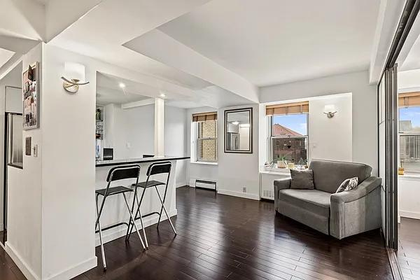 Sold by Compass | media 1