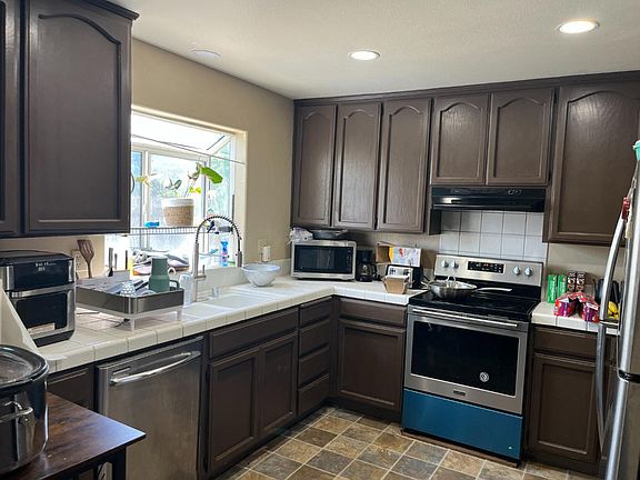 3rd image of 4340 Castle Cary Ln
