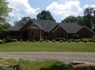 6525 Pine Hall Rd, Belews Creek, NC 27009