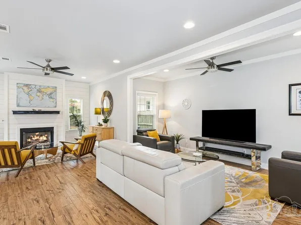 1445 E Cross St, Pensacola, FL 32503