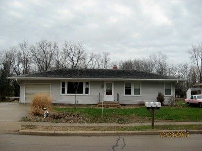 1620 3rd St, Camanche, IA, 52730