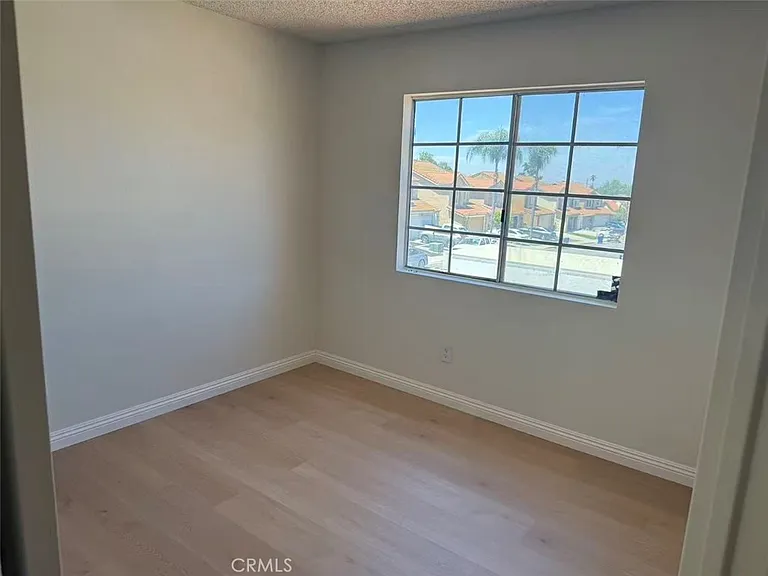 11829 Aurora Ct — Photo 15