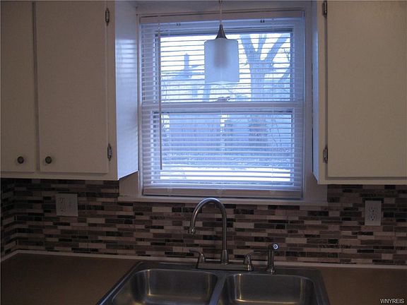 5th image of 278 W Girard Blvd
