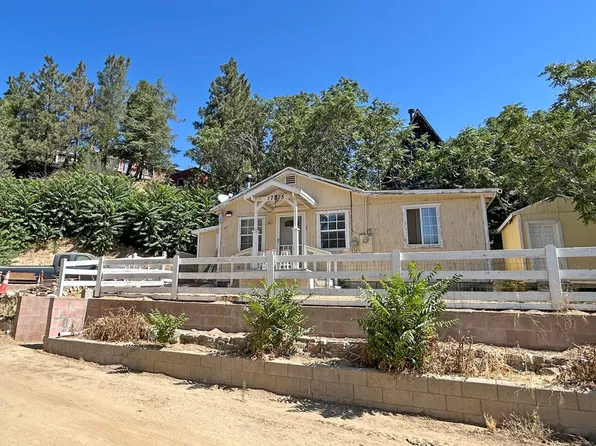 17725 Sierra Trl, Lake Hughes, CA 93532