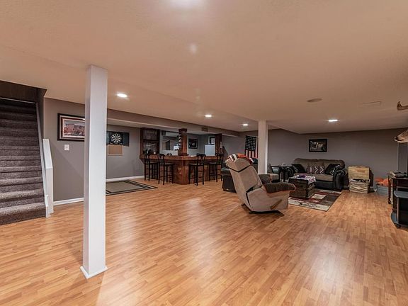 5th image of 5529 Meadow Grove Dr