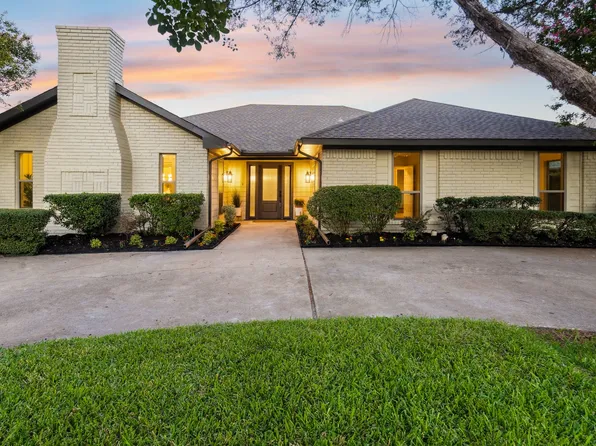 216 High Brook Dr, Richardson, TX 75080