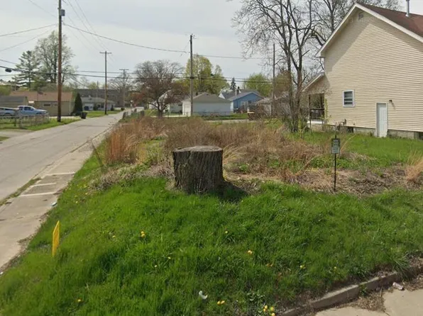 1701 Bayer Ave, Fort Wayne, IN 46805