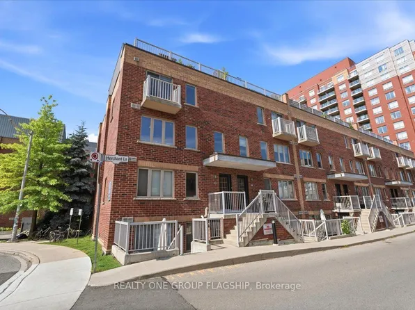 1 Ruttan St #201, Toronto, ON M6P 0A1