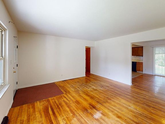 5th image of 1235 Saling Dr