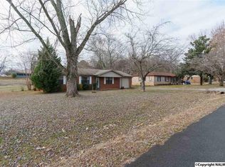 261 Chesapeake Dr, Scottsboro, AL 35769