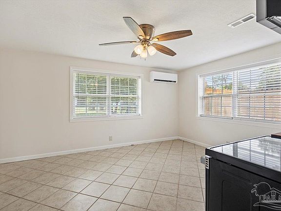 3rd image of 415 Colbert Ave #B