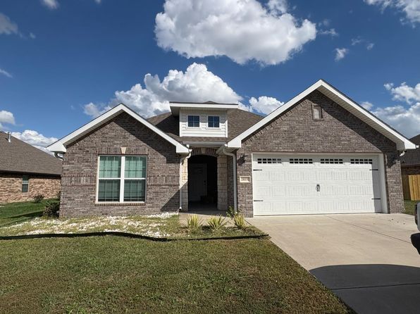 1019 Lakeview Dr