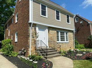 2400 Ashurst Rd, University Heights, OH 44118