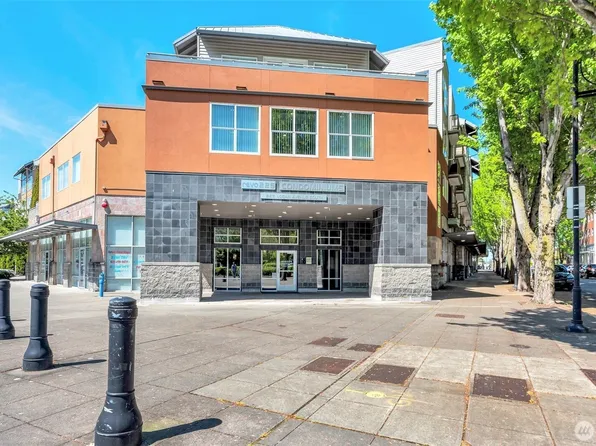 225 Logan Avenue S #205, Renton, WA 98057