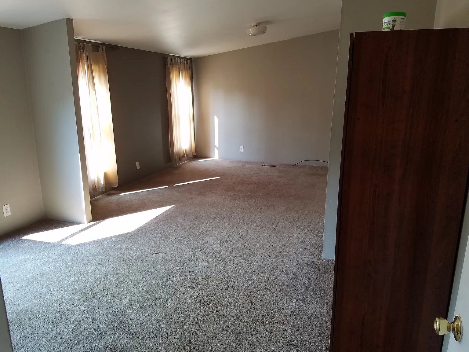 111 Tavis Dr photo 1