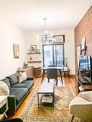 Rented by Street Realty Brokerage LLC