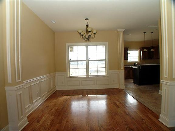 2nd image of 1718 Drayton Lot 377
