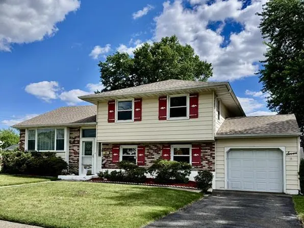 7 Cedar Mill Ln, Mount Holly, NJ 08060