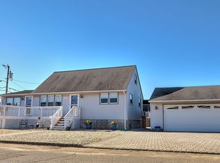 308 N 7th St, Surf City, NJ 08008