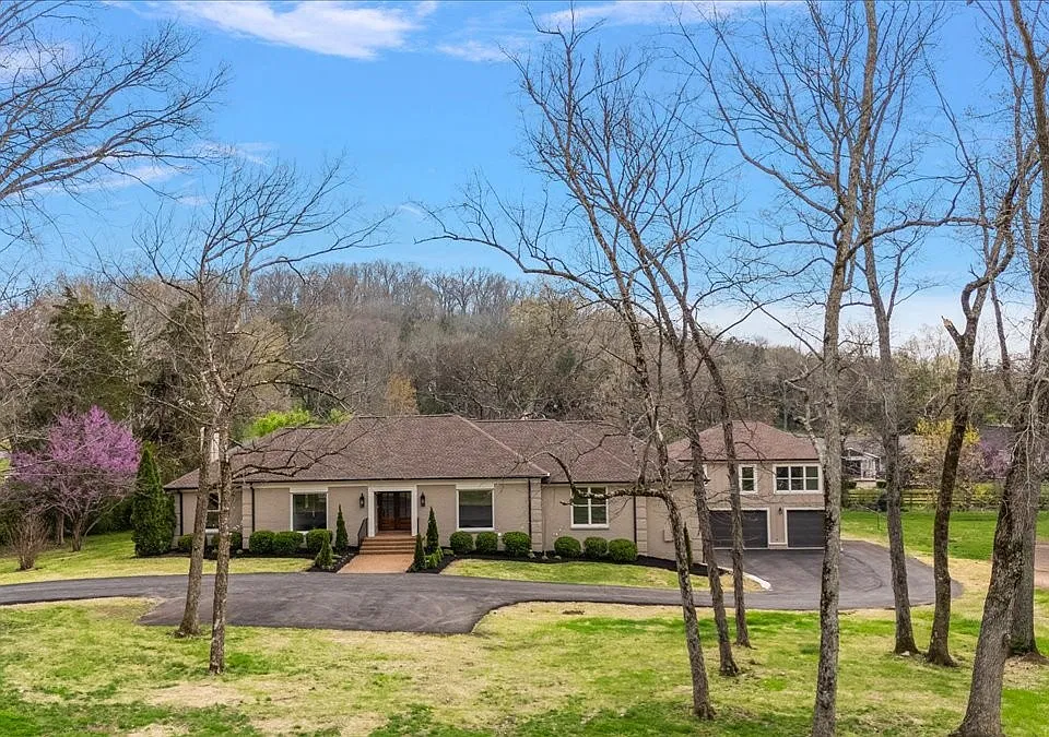 1409 Sneed Rd W