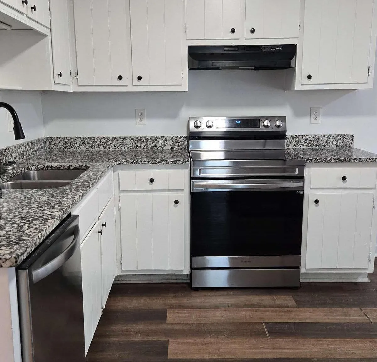 4 bed, 2.5 bath, 2676 sqft, $1,850 — Photo 3