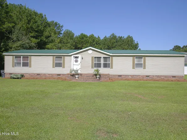 106 Summersett Road, Whiteville, NC 28472