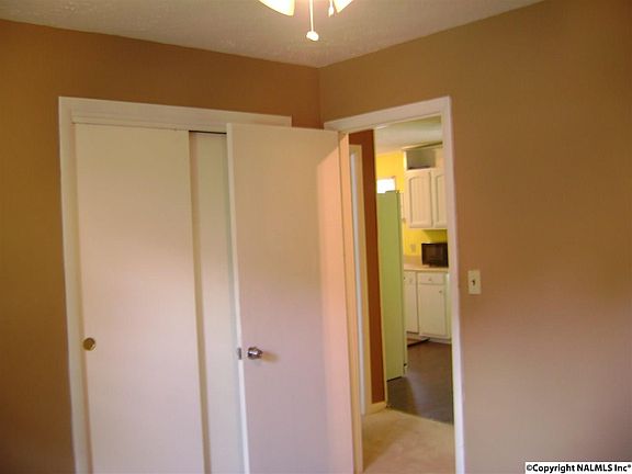 3rd image of 4234 Teejay Dr NW