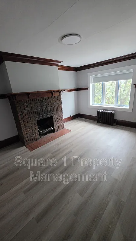 1 bed, 1.0 bath, $1,300 — Photo 1