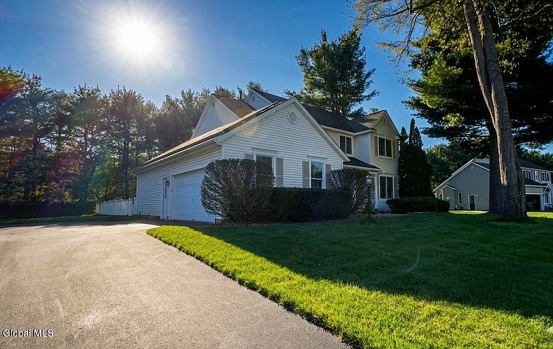 3rd image of 8015 Gregory Lane