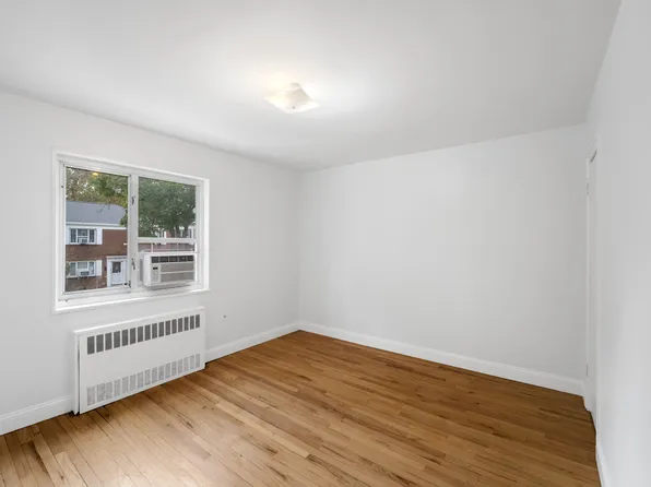 221-26 Manor Road image 11 of 19