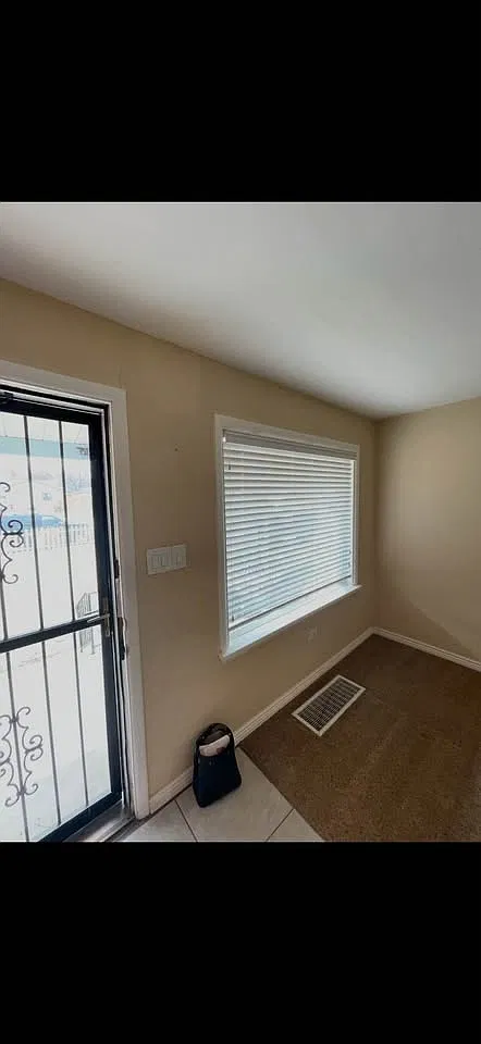 2 bed, 1309 sqft, $2,400 — Photo 2