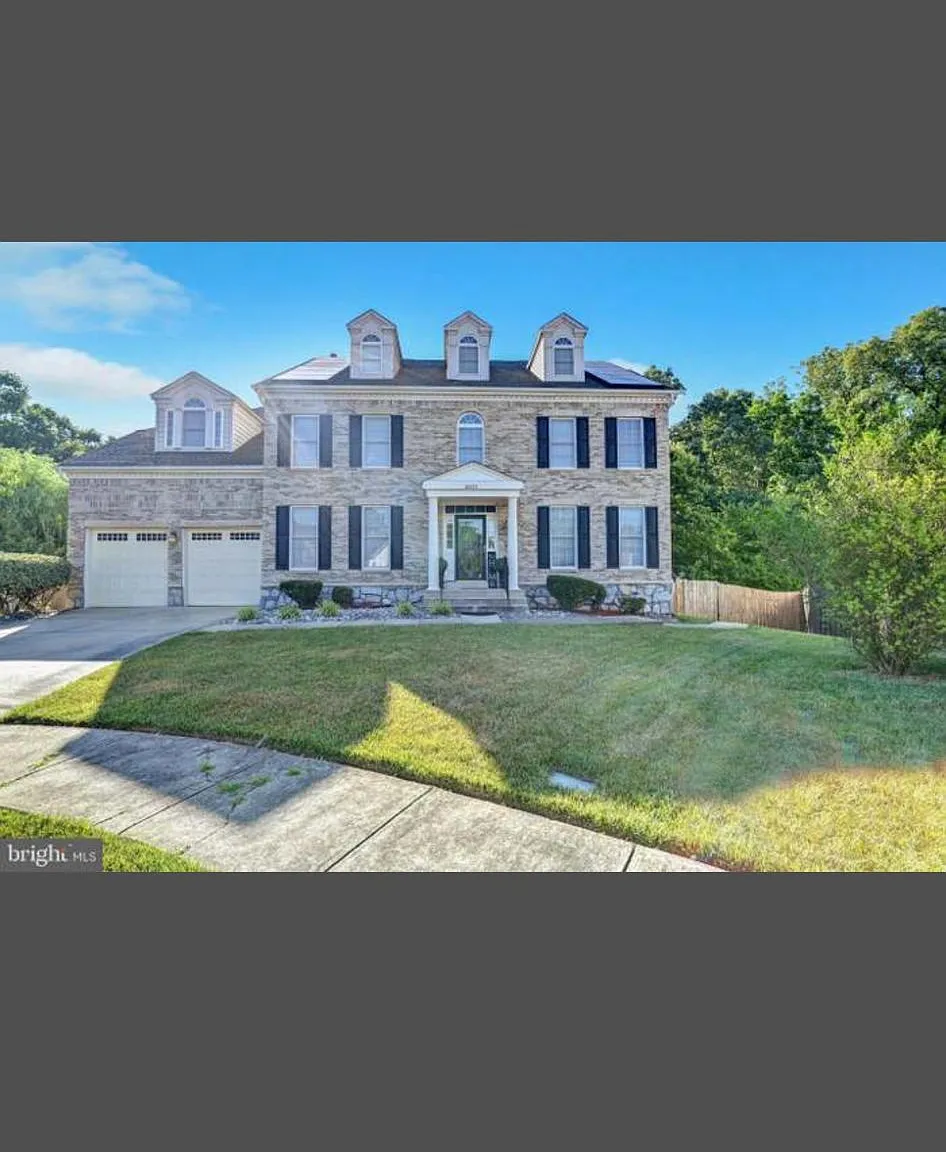 5 bed, 3.5 bath, 4080 sqft, $5,000 — Photo 1