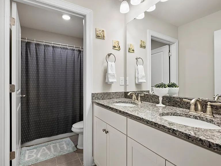 130 Carolina Ash Ln — Photo 37
