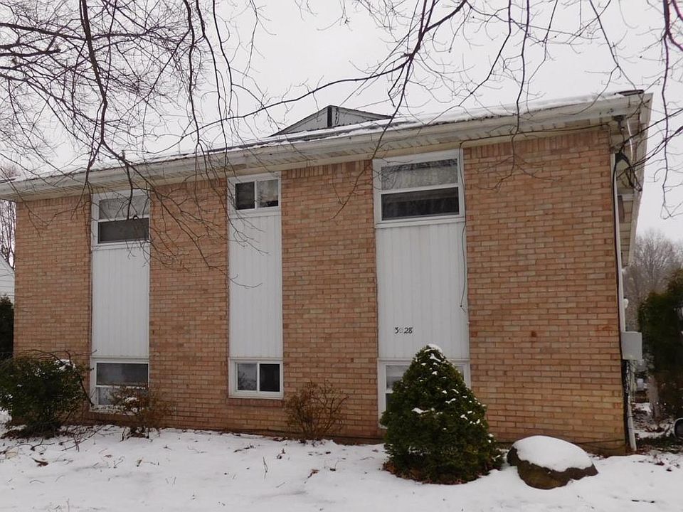 1st image of 3028 Green Acres Dr APT 1