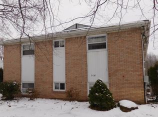 3028 Green Acres Dr APT 1, Youngstown, OH 44505