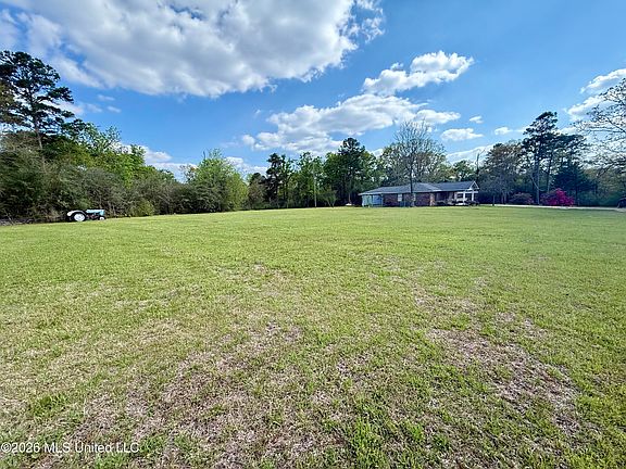 5th image of 220 Mays Creek Rd