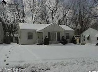 2480 Greenvale Rd, Cleveland, OH 44121